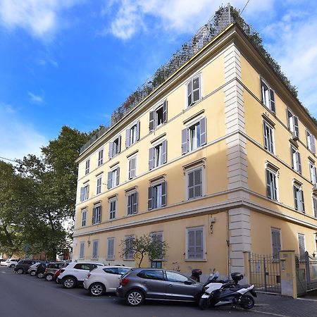 U@Vatican - Suites Centrali E Vicine Alla Metro Rom Eksteriør billede